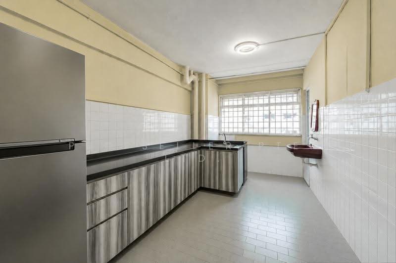 288 Yishun Avenue 6, 288 Yishun Avenue 6, Sembawang / Yishun, 3 Bedrooms, 904 sqft, HDB Flat For Sale, by Gina Tow, 500215859 - Kitchen - PropertyGuru.com.sg