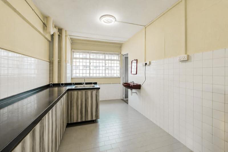 288 Yishun Avenue 6, 288 Yishun Avenue 6, Sembawang / Yishun, 3 Bedrooms, 904 sqft, HDB Flat For Sale, by Gina Tow, 500215859 - Kitchen - PropertyGuru.com.sg