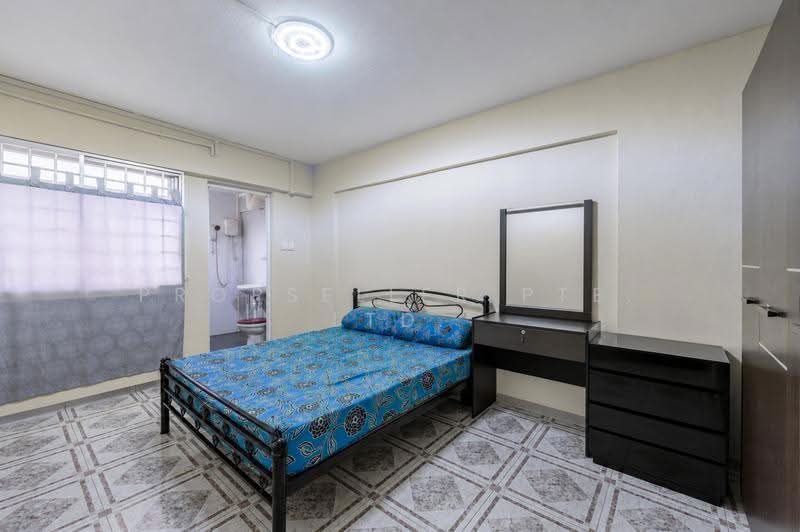288 Yishun Avenue 6, 288 Yishun Avenue 6, Sembawang / Yishun, 3 Bedrooms, 904 sqft, HDB Flat For Sale, by Gina Tow, 500215859 - Bedroom - PropertyGuru.com.sg