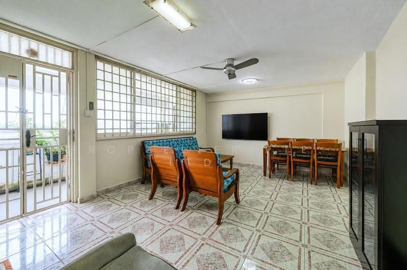 288 Yishun Avenue 6, 288 Yishun Avenue 6, Sembawang / Yishun, 3 Bedrooms, 904 sqft, HDB Flat For Sale, by Gina Tow, 500215859 - PropertyGuru.com.sg