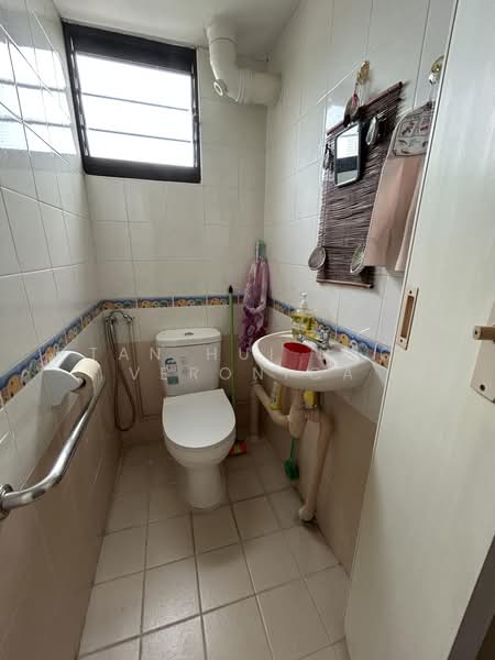 28 Kelantan Road, 28 Kelantan Road, Room Rental, 120 sqft, HDB Flat For Rent, by Tan Hui Neo Veronica, 500215873 - Bathroom - PropertyGuru.com.sg