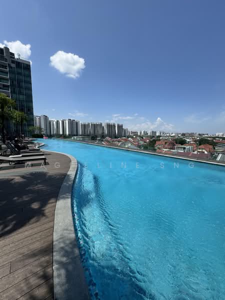 Sennett Residence, 31 Pheng Geck Avenue, 4 Bedrooms, 1,346 sqft, Condominium For Rent, by Magdeline Sng, 500215881 - Sky Pool - PropertyGuru.com.sg