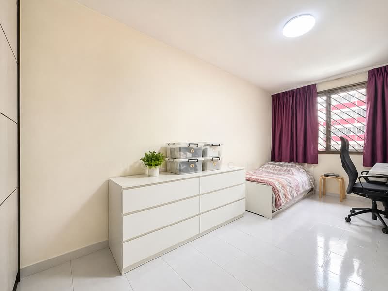 12 Toh Yi Drive, 12 Toh Yi Drive, 3 Bedrooms, 1,119 sqft, HDB Flat For Sale, by Douglas Chew, 500215882 - Bedroom - PropertyGuru.com.sg