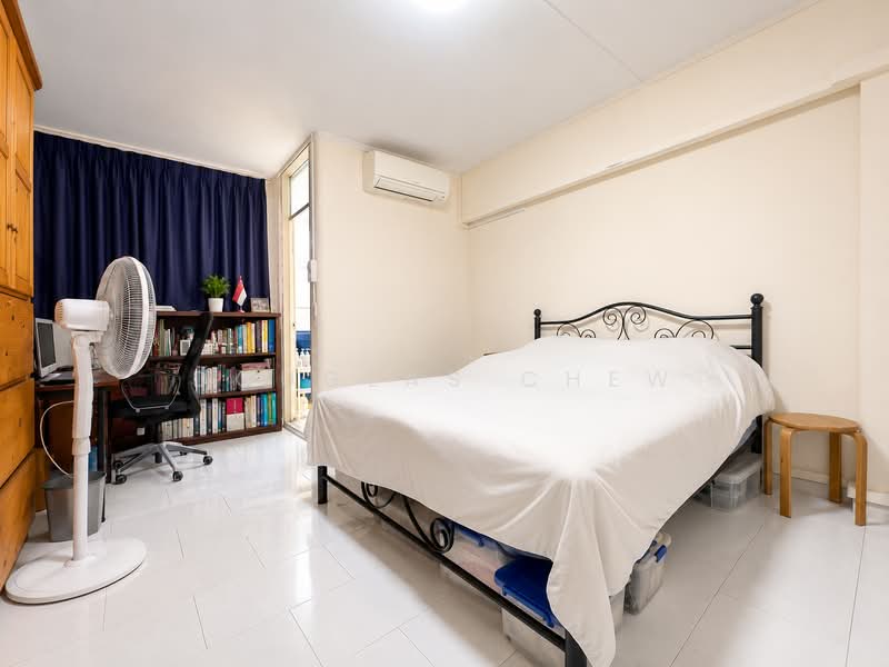 12 Toh Yi Drive, 12 Toh Yi Drive, 3 Bedrooms, 1,119 sqft, HDB Flat For Sale, by Douglas Chew, 500215882 - Bedroom - PropertyGuru.com.sg