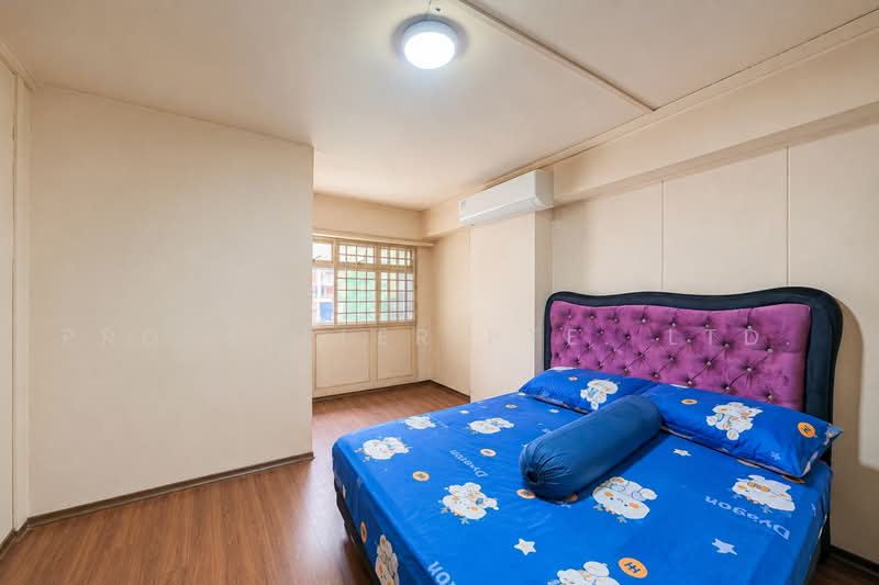 421 Woodlands Street 41, 421 Woodlands Street 41, 3 Bedrooms, 1,141 sqft, HDB Flat For Sale, by Gina Tow, 500215884 - Bedroom - PropertyGuru.com.sg