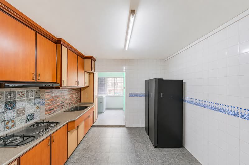 421 Woodlands Street 41, 421 Woodlands Street 41, 3 Bedrooms, 1,141 sqft, HDB Flat For Sale, by Gina Tow, 500215884 - Kitchen - PropertyGuru.com.sg