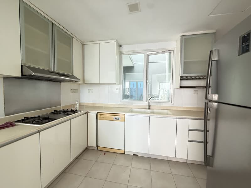 Blossoms @ Woodleigh, 14 Woodleigh Close, 3 Bedrooms, 2,680 sqft, Condominium For Rent, by Lui Yen Yuin, 500215886 - Kitchen - PropertyGuru.com.sg