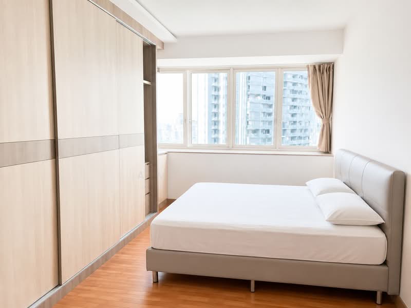 Queens, 10 Stirling Road, 3 Bedrooms, 1,184 sqft, Condominium For Sale, by Amy Guo, 500215902 - Bedroom - PropertyGuru.com.sg