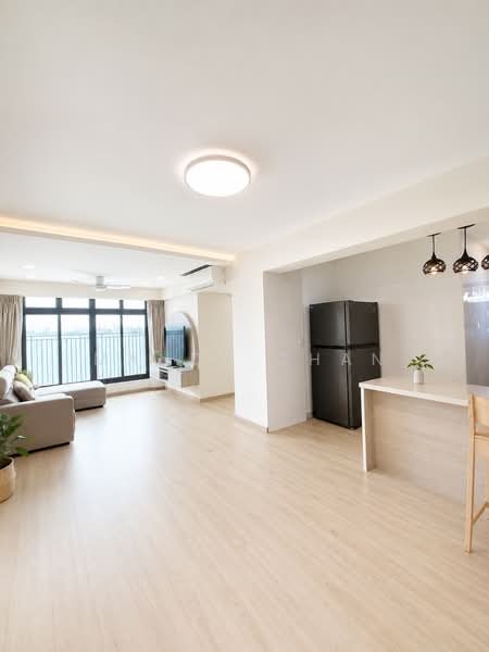 415C Northshore Drive, 415C Northshore Drive, 3 Bedrooms, 1,012 sqft, HDB Flat For Sale, by Mandy Chan, 500215905 - Living Room - PropertyGuru.com.sg