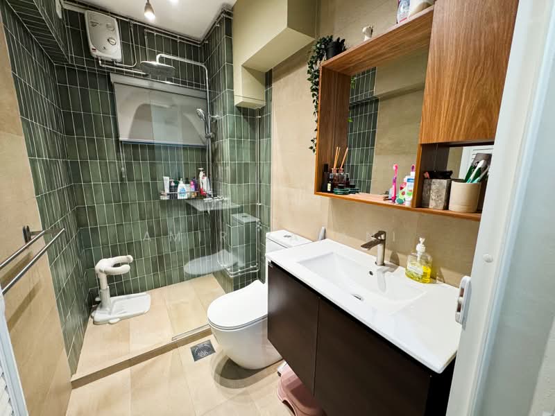 467A Admiralty Drive, 467A Admiralty Drive, 4 Bedrooms, 1,475 sqft, HDB Flat For Sale, by Amir Zalani, 500215907 - Bathroom - PropertyGuru.com.sg