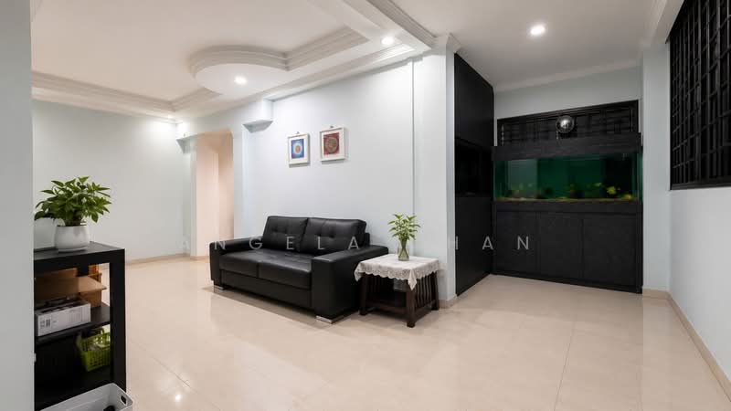 816 Woodlands Street 82, 816 Woodlands Street 82, 5 Bedrooms, 1,927 sqft, HDB Flat For Sale, by Angela Chan, 500215916 - Living Room - PropertyGuru.com.sg