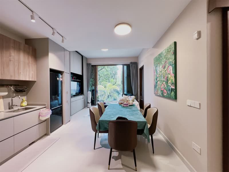 Parksuites, 18 Holland Grove Road, 2 Bedrooms, 786 sqft, Condominium For Sale, by Julian Li, 500215924 - Kitchen - PropertyGuru.com.sg