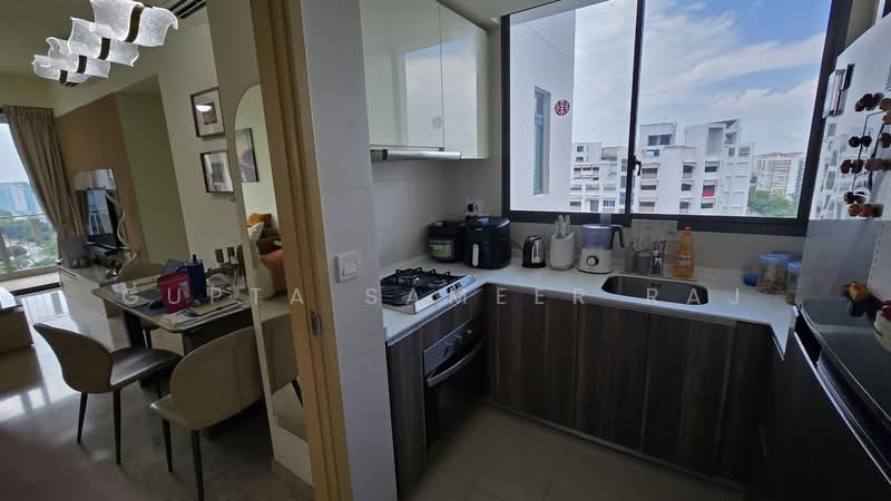 The Luxurie, 11 Compassvale Road, 2 Bedrooms, 883 sqft, Condominium For Sale, by Gupta Sameer Raj, 500215936 - Kitchen - PropertyGuru.com.sg