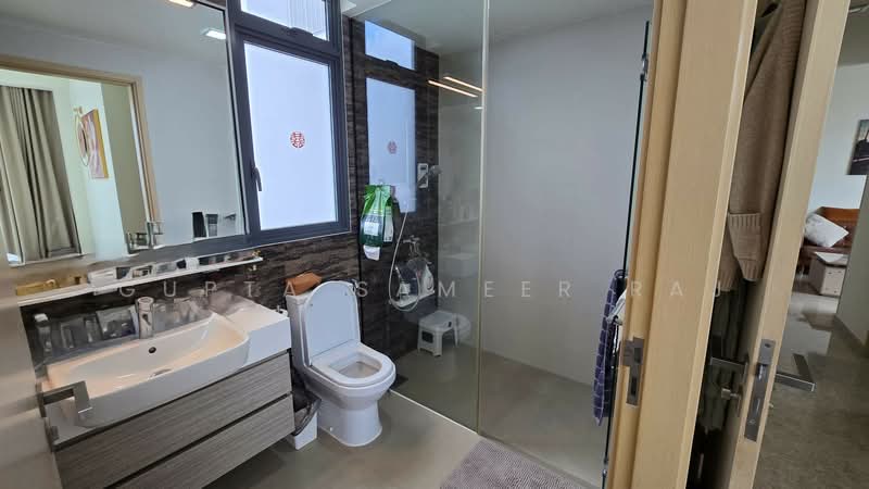 The Luxurie, 11 Compassvale Road, 2 Bedrooms, 883 sqft, Condominium For Sale, by Gupta Sameer Raj, 500215936 - Bathroom - PropertyGuru.com.sg