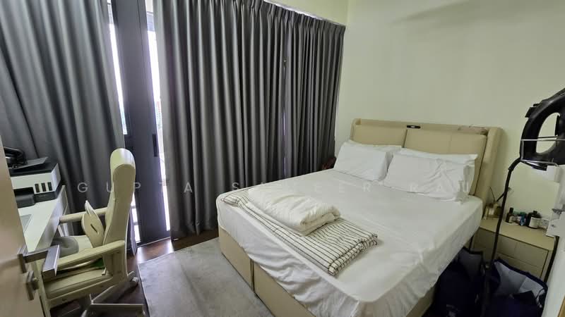 The Luxurie, 11 Compassvale Road, 2 Bedrooms, 883 sqft, Condominium For Sale, by Gupta Sameer Raj, 500215936 - Bedroom - PropertyGuru.com.sg