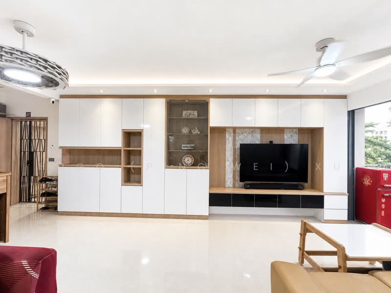 Hundred Palms Residences, 276 Yio Chu Kang Road, 5 Bedrooms, 1,528 sqft, Executive Condominium For Sale, by Hugo (Ping Wei) Xu, 500215965 - Living Room - PropertyGuru.com.sg