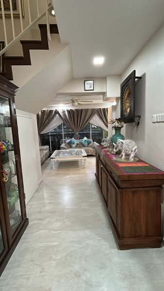 533 Hougang Avenue 6, 533 Hougang Avenue 6, 3 Bedrooms, 1,560 sqft, HDB Flat For Sale, by Uthirapathi Sowmya (Sowmya), 500215970 - Living Room - PropertyGuru.com.sg