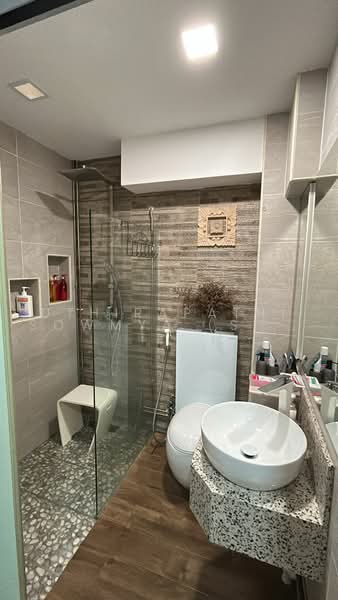 533 Hougang Avenue 6, 533 Hougang Avenue 6, 3 Bedrooms, 1,560 sqft, HDB Flat For Sale, by Uthirapathi Sowmya (Sowmya), 500215970 - Bathroom - PropertyGuru.com.sg