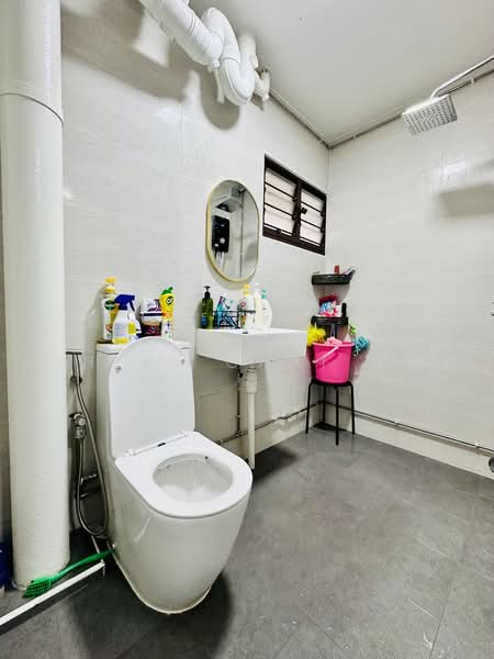 148 Mei Ling Street, 148 Mei Ling Street, 4 Bedrooms, 1,560 sqft, HDB Flat For Sale, by Ashley Chai 蔡忝玲, 500215981 - Bathroom - PropertyGuru.com.sg