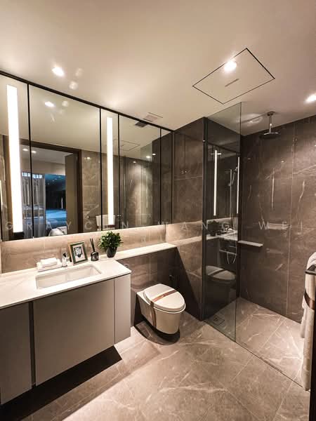 Grand Dunman, 18 Dunman Road, East Coast / Marine Parade, 2 Bedrooms, 775 sqft, Condominium For Sale, by Graycin Wang Wei Ru, 500215987 - Bathroom - PropertyGuru.com.sg