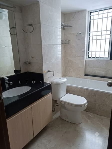 Wilkie 87, 87 Wilkie Road, 3 Bedrooms, 1,313 sqft, Condominium For Sale, by Leonard Lam, 500216028 - Bathroom - PropertyGuru.com.sg