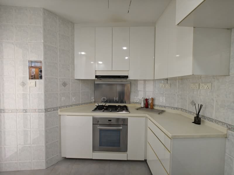 D'Grove Villas, 8A Orange Grove Road, 4 Bedrooms, 1,690 sqft, Condominium For Rent, by PK Soh 苏培钧, 500216035 - Kitchen - PropertyGuru.com.sg