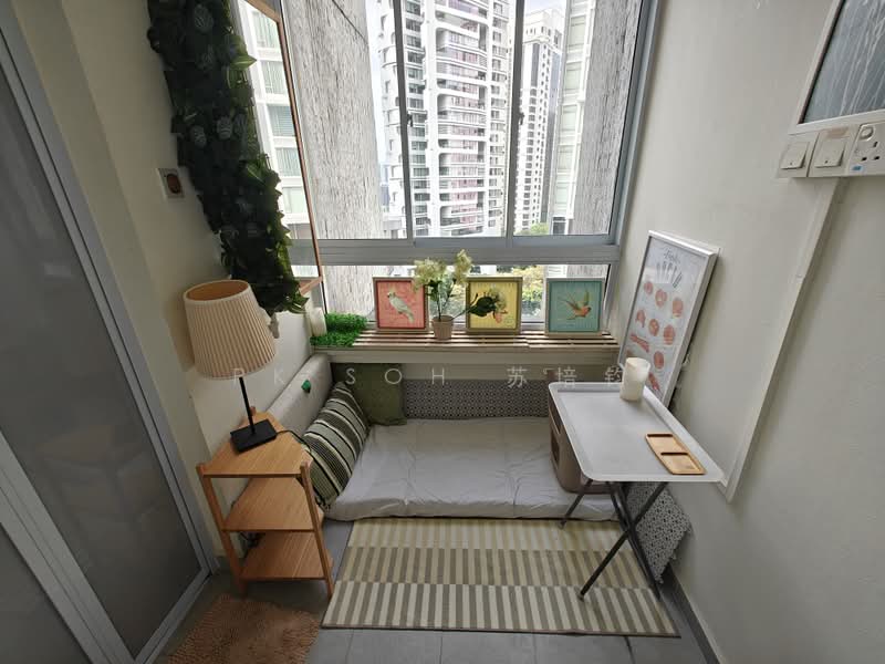 D'Grove Villas, 8A Orange Grove Road, 4 Bedrooms, 1,690 sqft, Condominium For Rent, by PK Soh 苏培钧, 500216035 - Balcony - PropertyGuru.com.sg