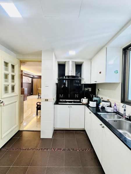 Parkview Apartments, 3 Bukit Batok Street 25, 3 Bedrooms, 1,119 sqft, Apartment For Sale, by Lam Min Yi, 500216040 - Kitchen - PropertyGuru.com.sg