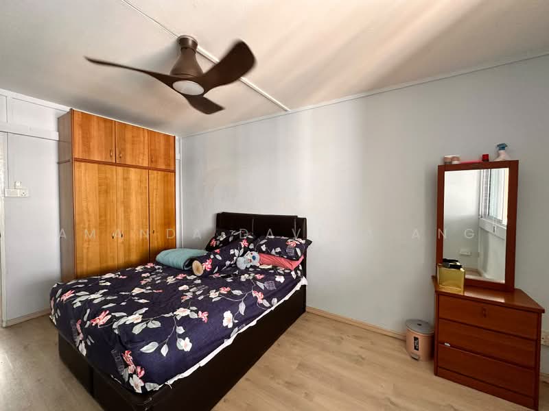 809 Tampines Avenue 4, 809 Tampines Avenue 4, Room Rental, 120 sqft, HDB Flat For Rent, by Amanda Davina Ang, 500216042 - Bedroom - PropertyGuru.com.sg