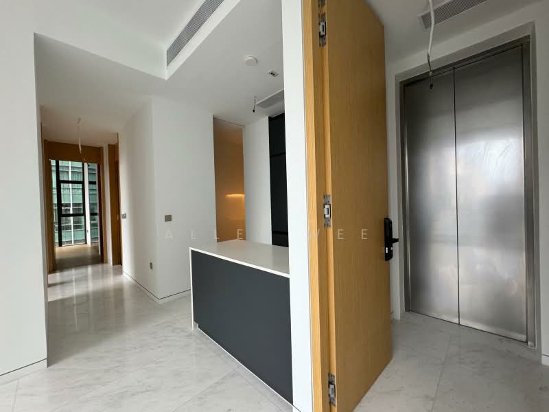 Cairnhill 16, 16 Cairnhill Rise, 3 Bedrooms, 1,055 sqft, Condominium For Sale, by Allen Wee, 500216054 - Interior - PropertyGuru.com.sg