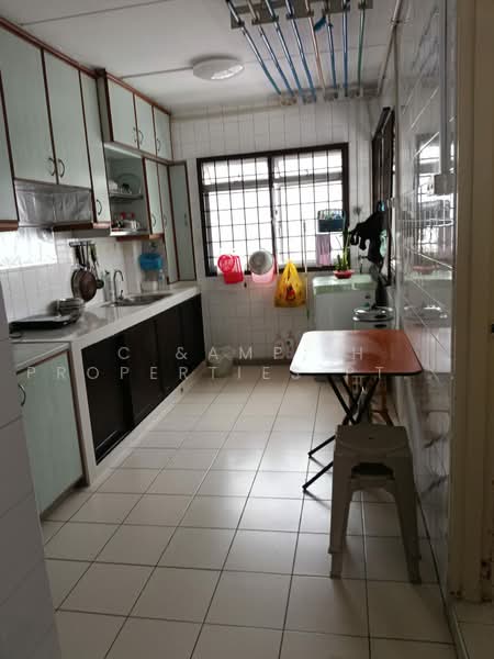 124B Rivervale Drive, 124B Rivervale Drive, Room Rental, 125 sqft, HDB Flat For Rent, by ELSIE LIM, 500216084 - Kitchen - PropertyGuru.com.sg