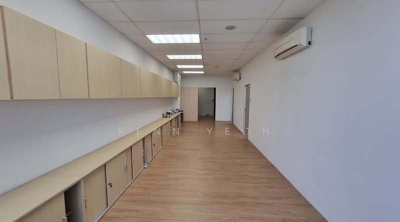 Primz Bizhub, 21 Woodlands Close singapore, 1,163 sqft, Light Industrial (B1) For Rent, by Kenn Yeoh, 500216088 - Corridor - CommercialGuru.com.sg