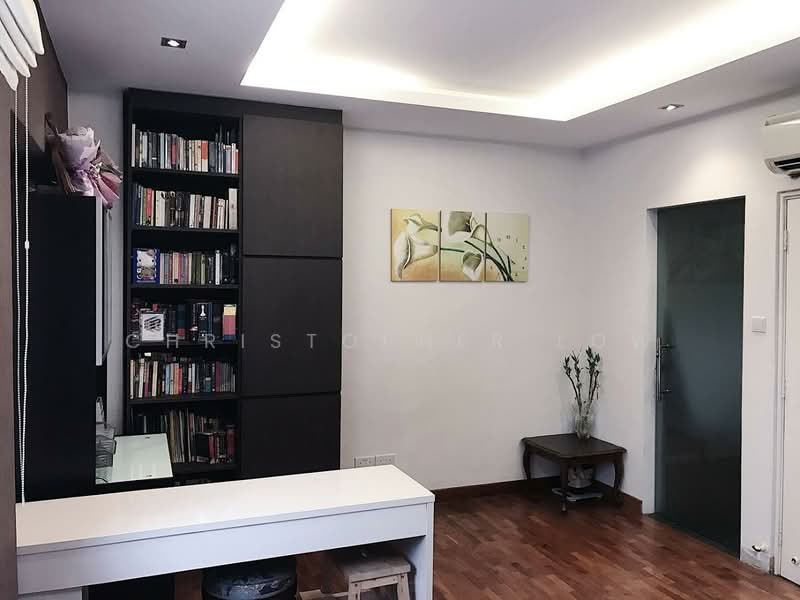 Pasir Panjang/ NEAR NUS/ ENSUITE BEDROOM, , Room Rental, 250 sqft, Terraced House For Rent, by Christopher Low, 500216090 - Study - PropertyGuru.com.sg
