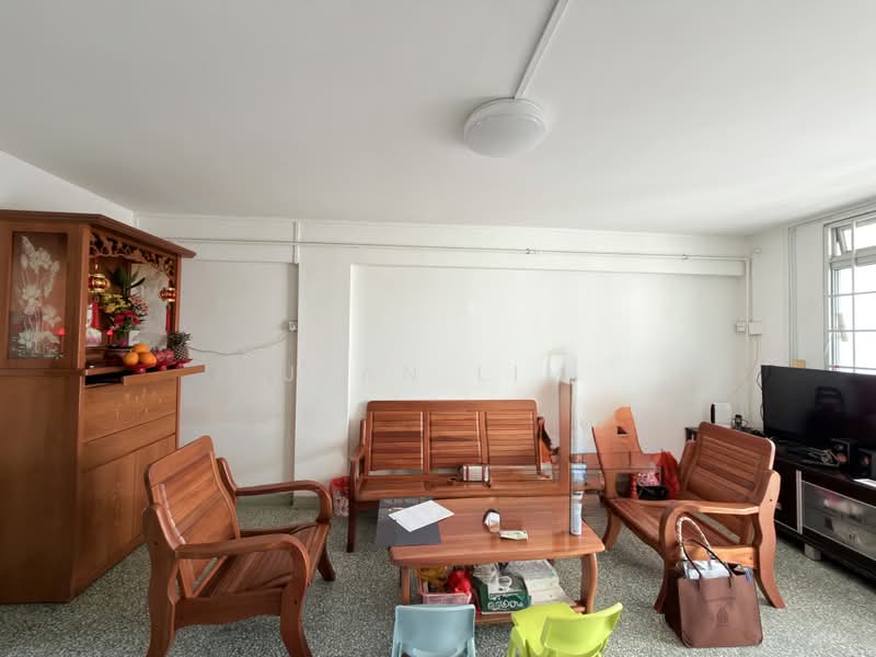 87 Circuit Road, 87 Circuit Road, 2 Bedrooms, 646 sqft, HDB Flat For Sale, by Jean Lim, 500216121 - Living Room - PropertyGuru.com.sg