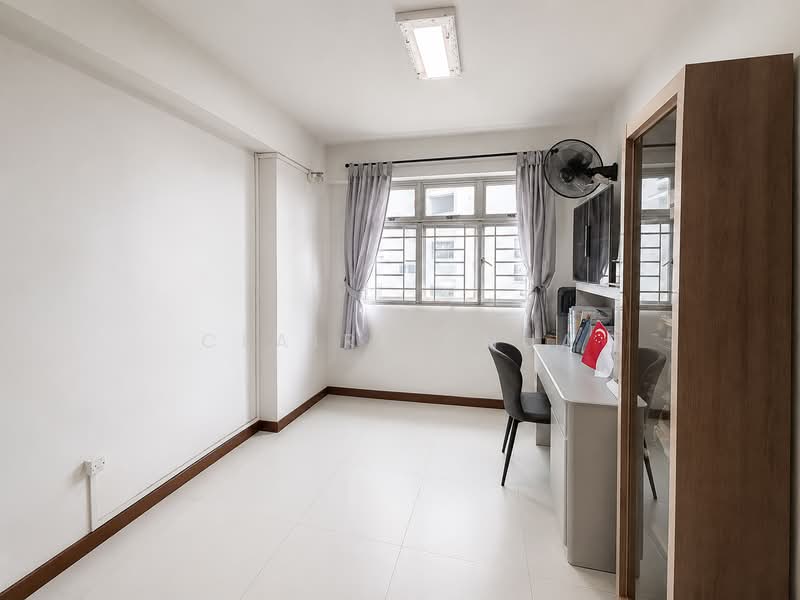 430A Yishun Avenue 11, 430A Yishun Avenue 11, 3 Bedrooms, 990 sqft, HDB Flat For Sale, by Claire Chua, 500216127 - Study - PropertyGuru.com.sg
