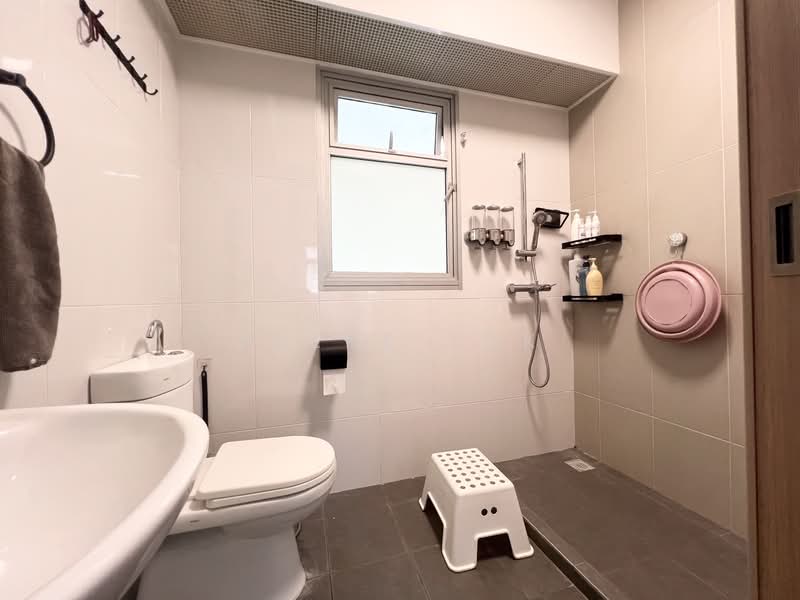 103A Canberra Street, 103A Canberra Street, 3 Bedrooms, 1,001 sqft, HDB Flat For Sale, by Reene Tok, 500216132 - Bathroom - PropertyGuru.com.sg