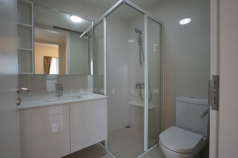 Bedok Residences, 14 Bedok North Drive, 2 Bedrooms, 871 sqft, Condominium For Sale, by Irene Low, 500216148 - Common Bath - PropertyGuru.com.sg