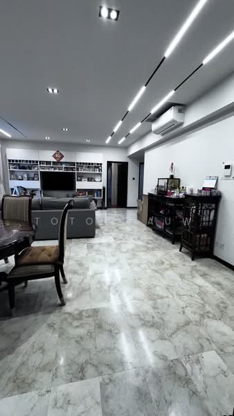 Casa Cairnhill, 1 Peck Hay Road, 3 Bedrooms, 1,572 sqft, Condominium For Sale, by Toto Liauw, 500216150 - Living Room - PropertyGuru.com.sg