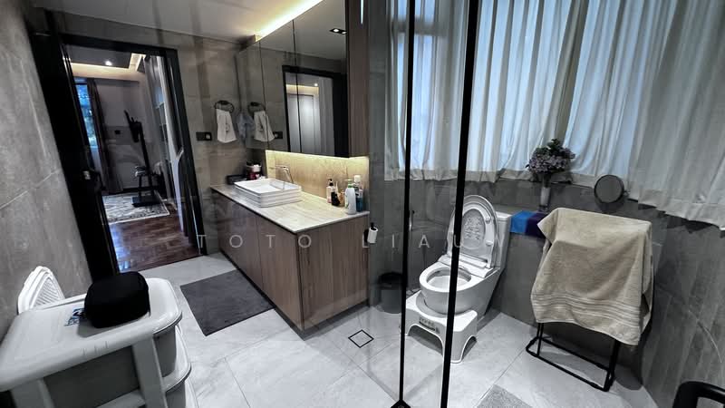 Casa Cairnhill, 1 Peck Hay Road, 3 Bedrooms, 1,572 sqft, Condominium For Sale, by Toto Liauw, 500216150 - Bathroom - PropertyGuru.com.sg