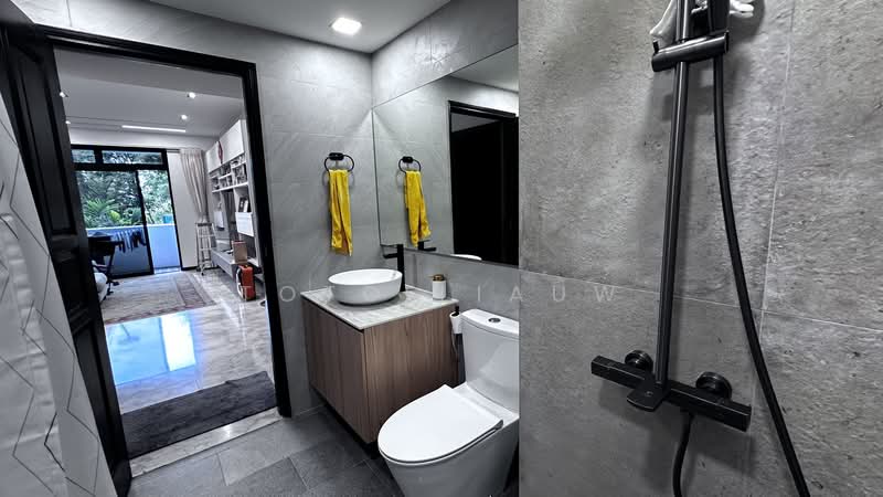 Casa Cairnhill, 1 Peck Hay Road, 3 Bedrooms, 1,572 sqft, Condominium For Sale, by Toto Liauw, 500216150 - Bathroom - PropertyGuru.com.sg