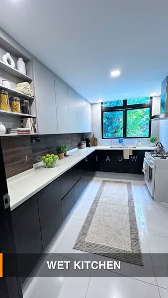 Casa Cairnhill, 1 Peck Hay Road, 3 Bedrooms, 1,572 sqft, Condominium For Sale, by Toto Liauw, 500216150 - Kitchen - PropertyGuru.com.sg