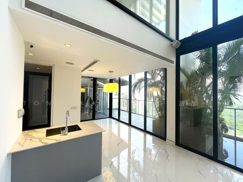 Fulcrum, 33 Fort Road, 5 Bedrooms, 4,865 sqft, Condominium For Sale, by Tong Kai Meng 唐皆明, 500216192 - Living Room - PropertyGuru.com.sg