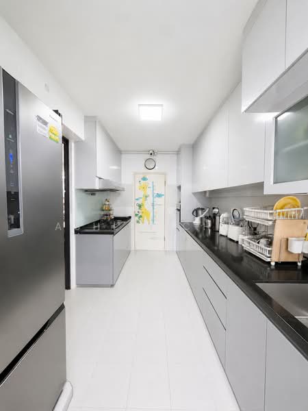 216D Compassvale Drive, 216D Compassvale Drive, 3 Bedrooms, 1,216 sqft, HDB Flat For Sale, by Ashley Chia, 500216214 - Kitchen - PropertyGuru.com.sg