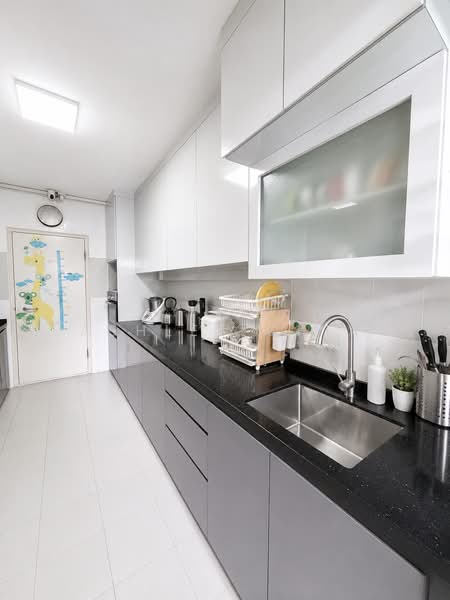 216D Compassvale Drive, 216D Compassvale Drive, 3 Bedrooms, 1,216 sqft, HDB Flat For Sale, by Ashley Chia, 500216214 - Kitchen - PropertyGuru.com.sg