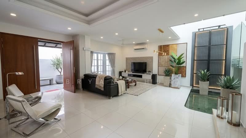 🏡 Choice Unit, Move-in Ready, Semi-D in Prime D10!! 🏡, Coronation Road, Namly, Sixth Ave, Duchess Ave, 4 Bedrooms, 3,000 sqft, Semi-Detached House For Sale, by Bryan Chua, 500216222 - Living Room - PropertyGuru.com.sg