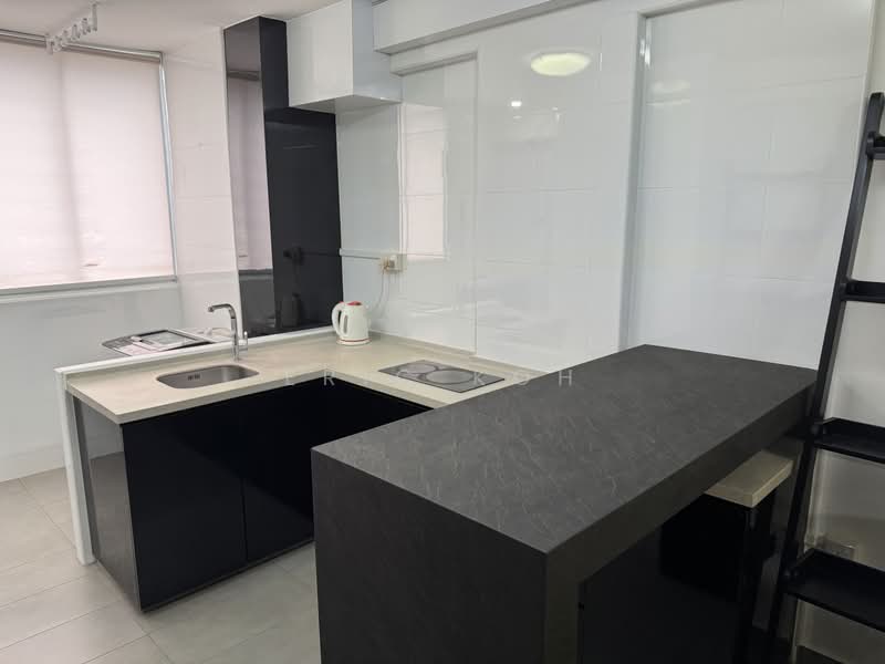 534 Bukit Batok Street 51, 534 Bukit Batok Street 51, 2 Bedrooms, 742 sqft, HDB Flat For Rent, by Eric Koh, 500216226 - Kitchen - PropertyGuru.com.sg