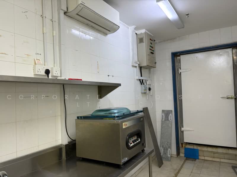 Food Factory with Coldroom for takeover, 15 Woodlands Loop, 1,916 sqft, Factory / Workshop (B2) For Rent, by DENNIS CHENG, 500216229 - Interior - CommercialGuru.com.sg