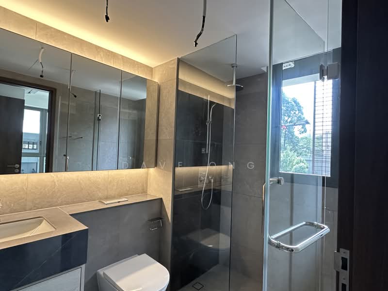 Orchard Sophia, 128 Sophia Road, 2 Bedrooms, 646 sqft, Condominium For Rent, by Dave Ong, 500216233 - Bathroom - PropertyGuru.com.sg