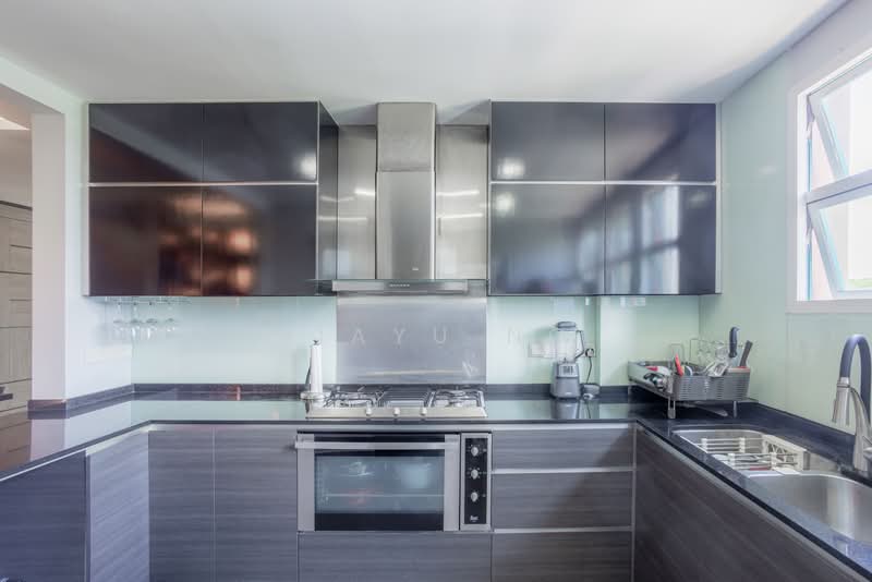 Siglap Lodge, 95 Upper East Coast Road, 5 Bedrooms, 1,948 sqft, Condominium For Sale, by Jiayu Ng, 500216235 - Kitchen - PropertyGuru.com.sg
