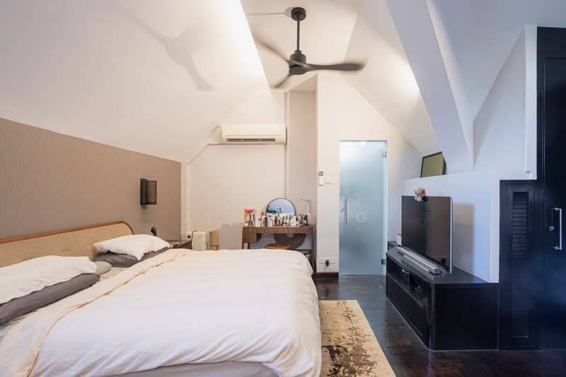 Siglap Lodge, 95 Upper East Coast Road, 5 Bedrooms, 1,948 sqft, Condominium For Sale, by Jiayu Ng, 500216235 - Bedroom - PropertyGuru.com.sg